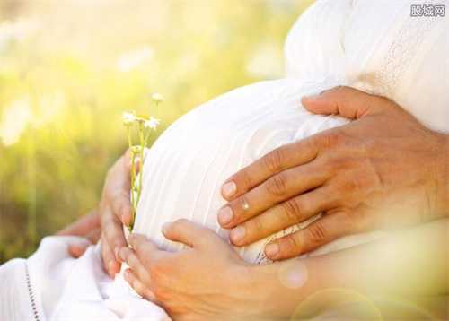 宝宝腹泻时，还能继续喂养母乳吗？